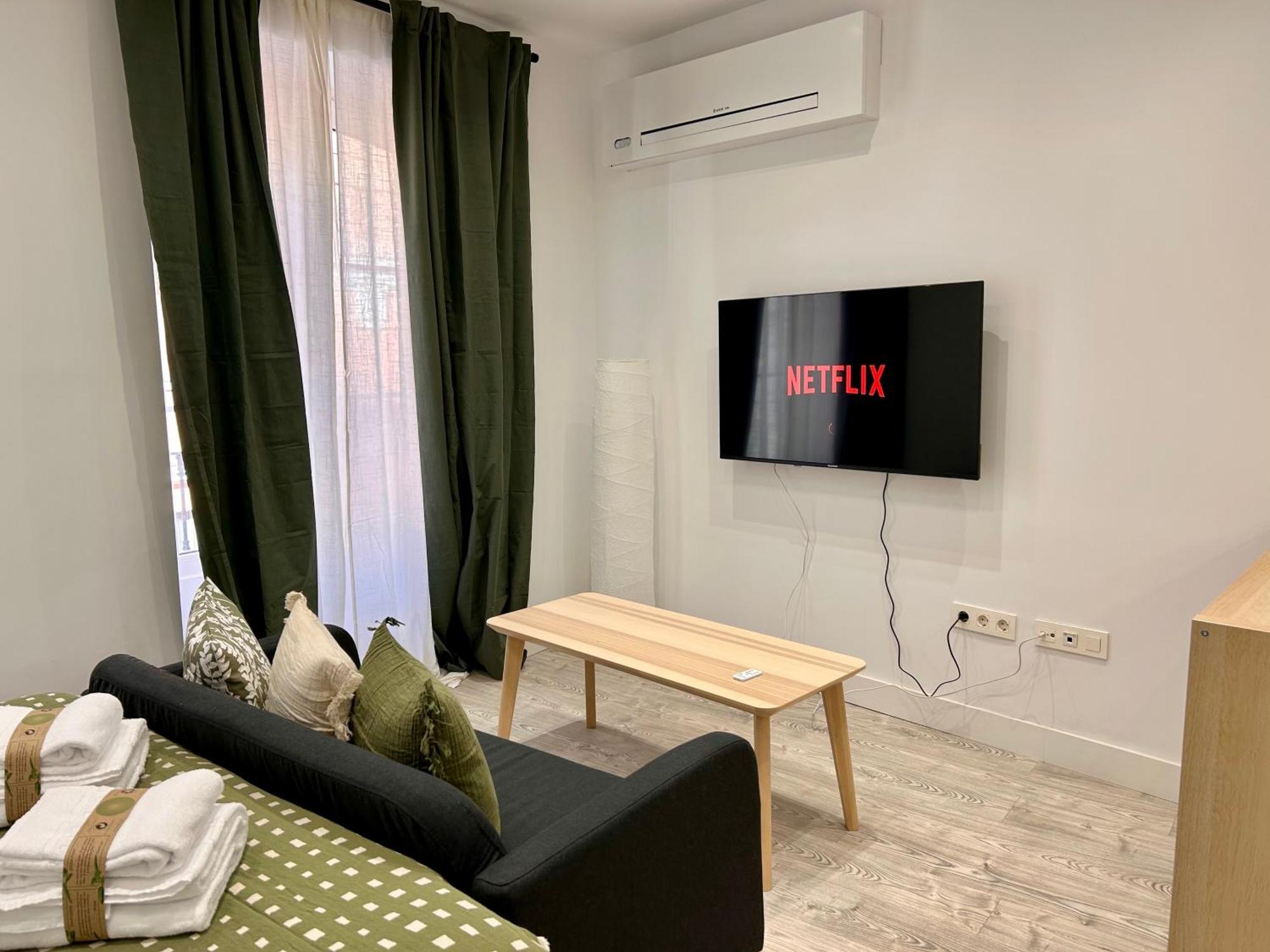 Insidehome Ciudad Del Cine 바야돌리드 외부 사진